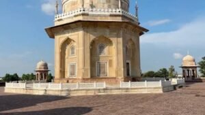 Sheikh Chilli Ka Makbara